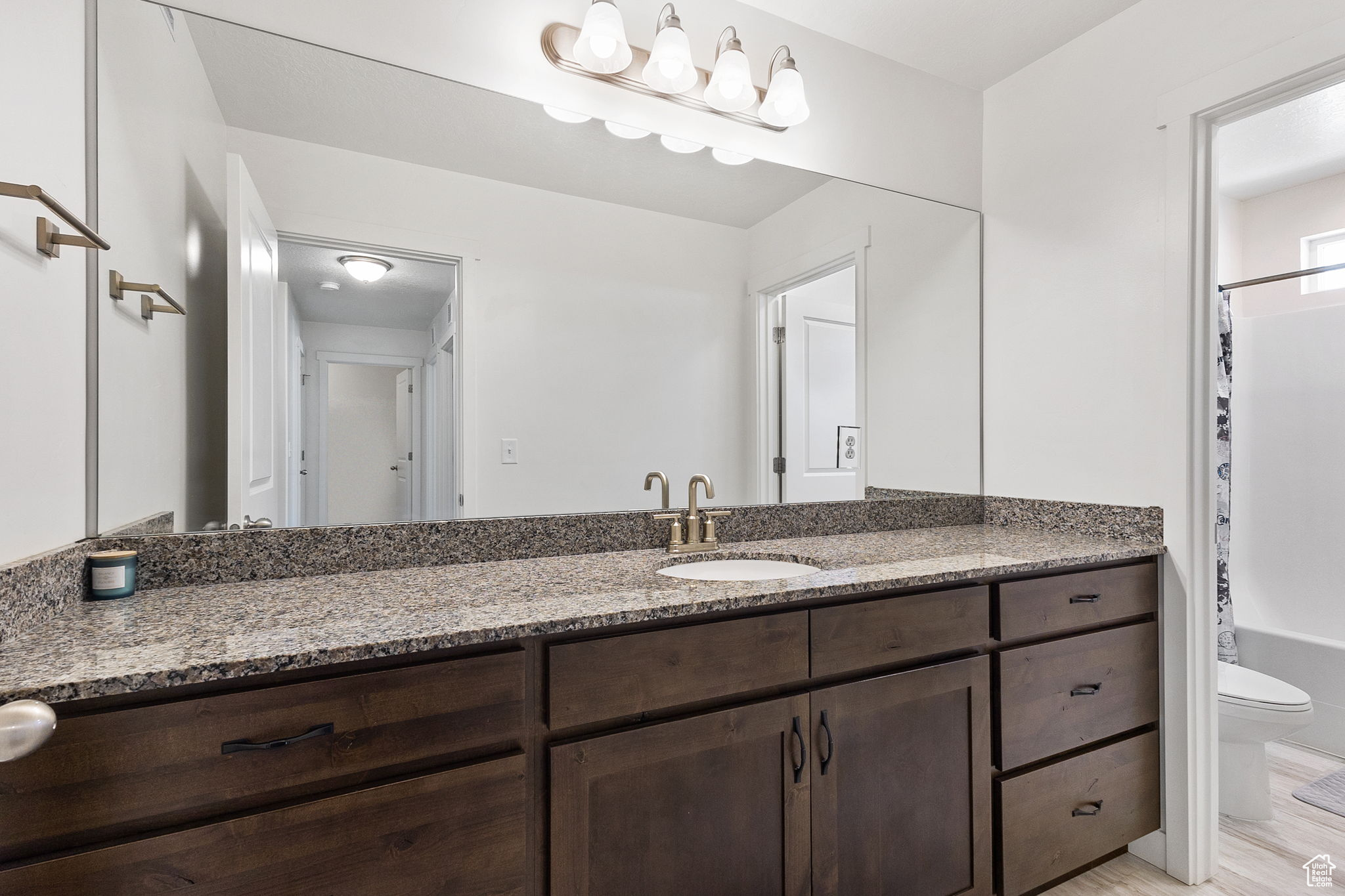 DEL MONTE TOWNHOMES - Residential