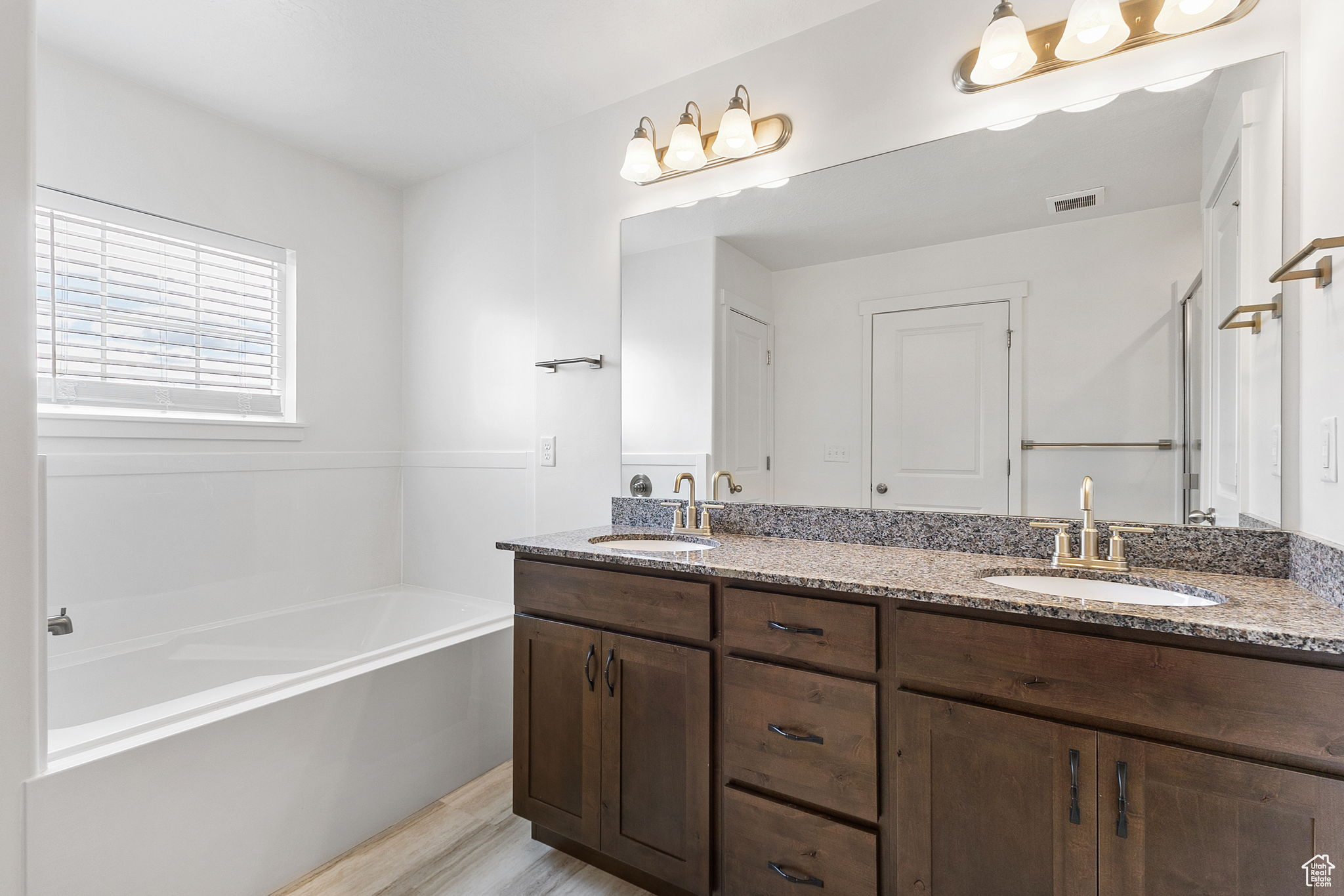 DEL MONTE TOWNHOMES - Residential