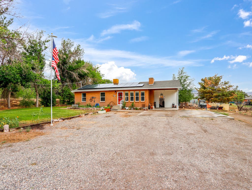 Photo of 70 W 100 S, Joseph, UT 84739 (MLS # 2179630)