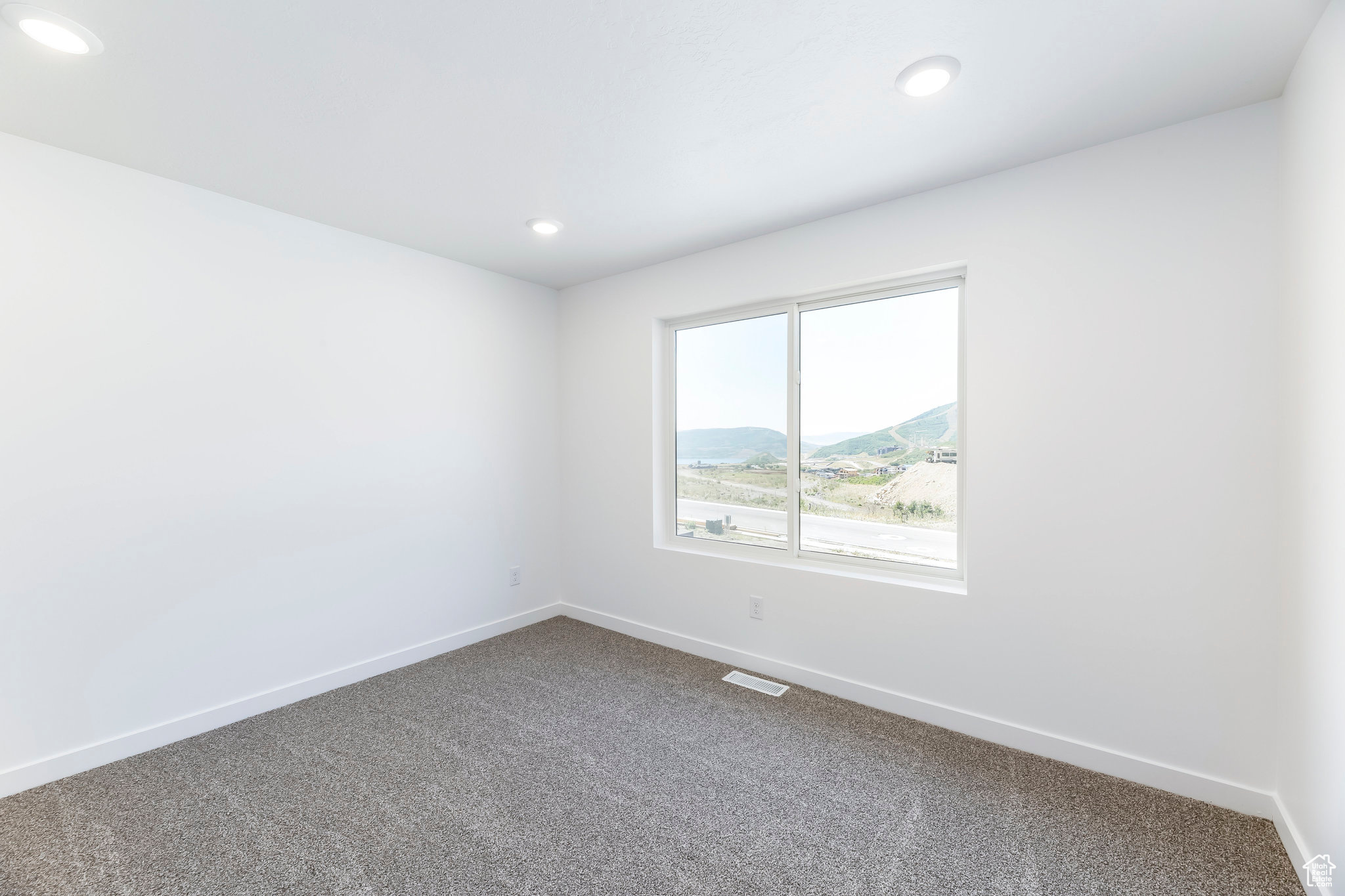 THE POINTE - Residential