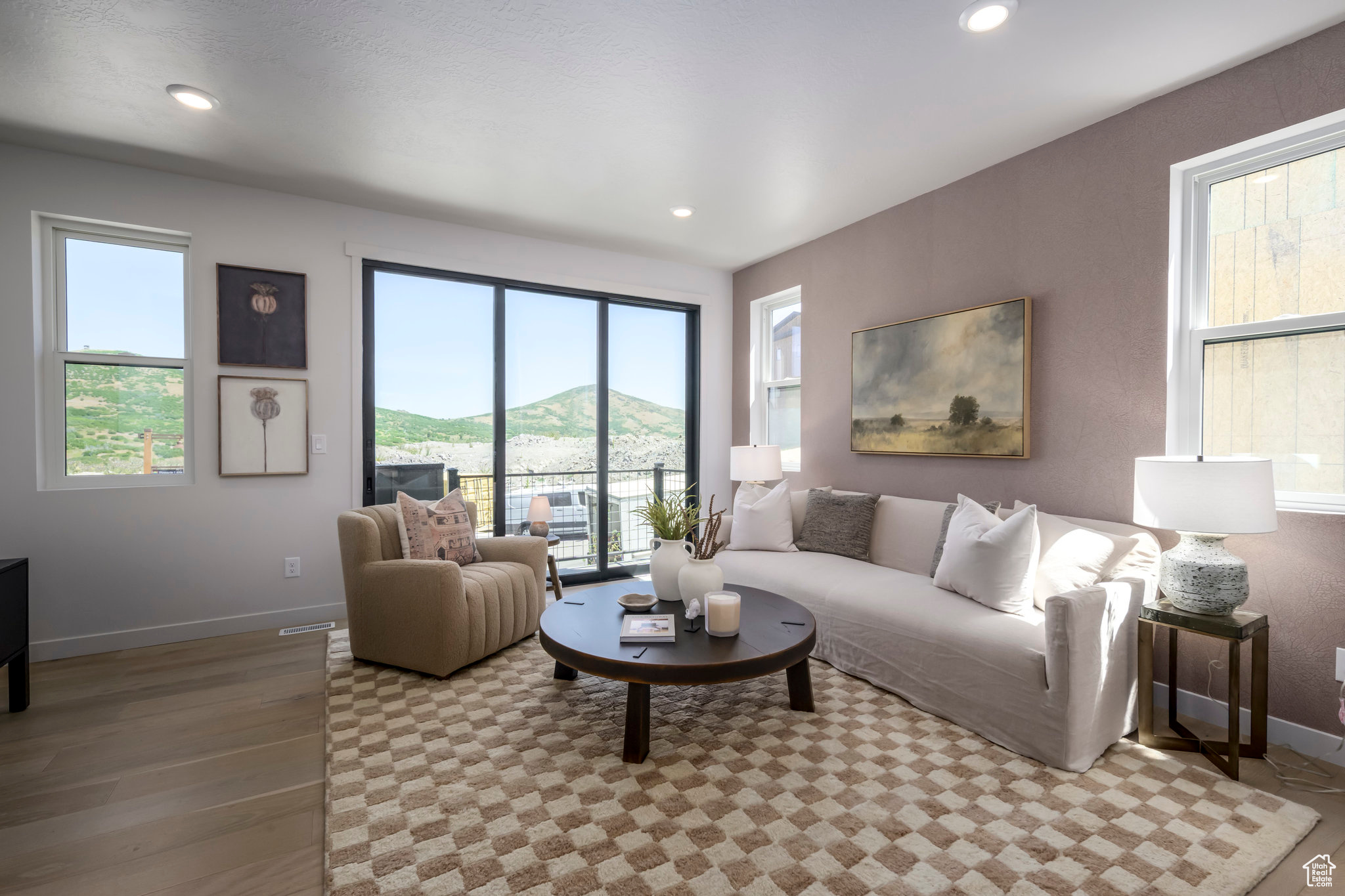 THE POINTE - Residential