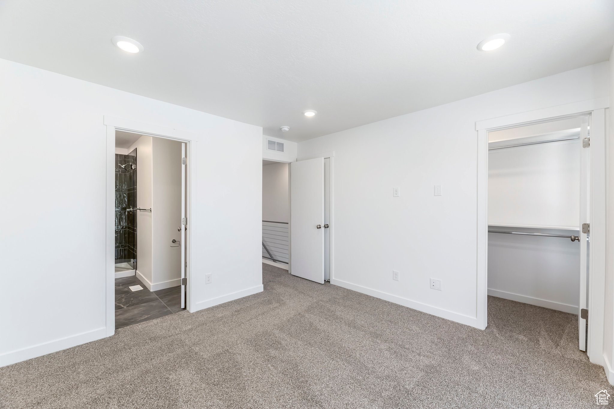 THE POINTE - Residential