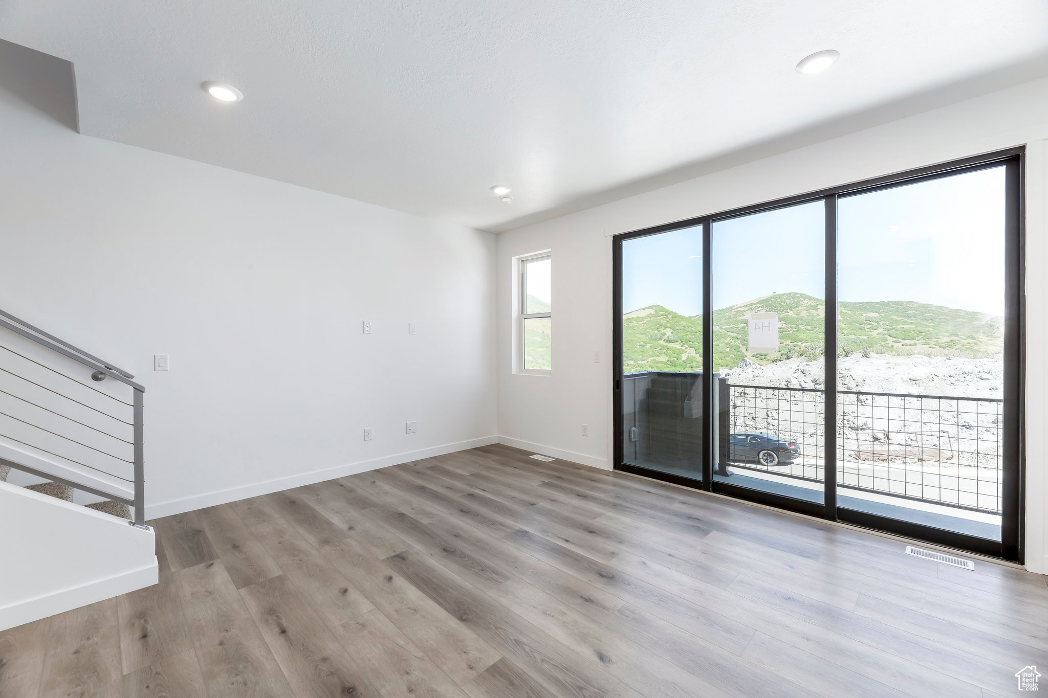 THE POINTE - Residential