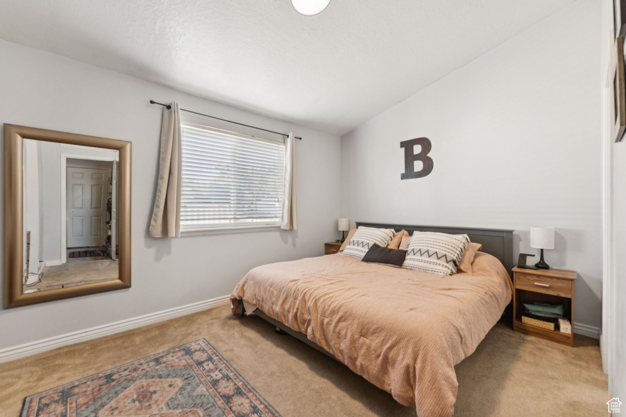WHISPERING PINES - Residential