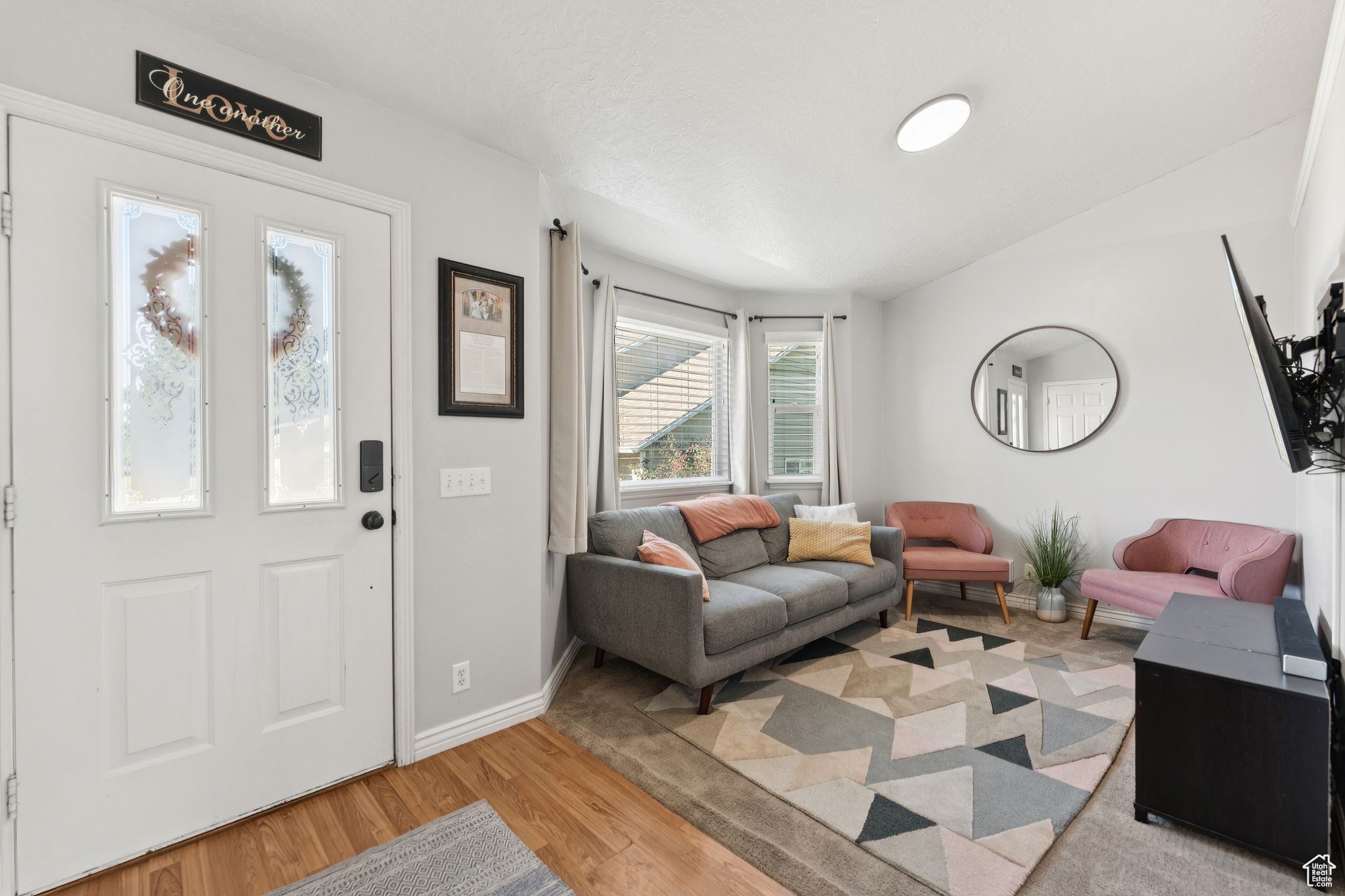 WHISPERING PINES - Residential