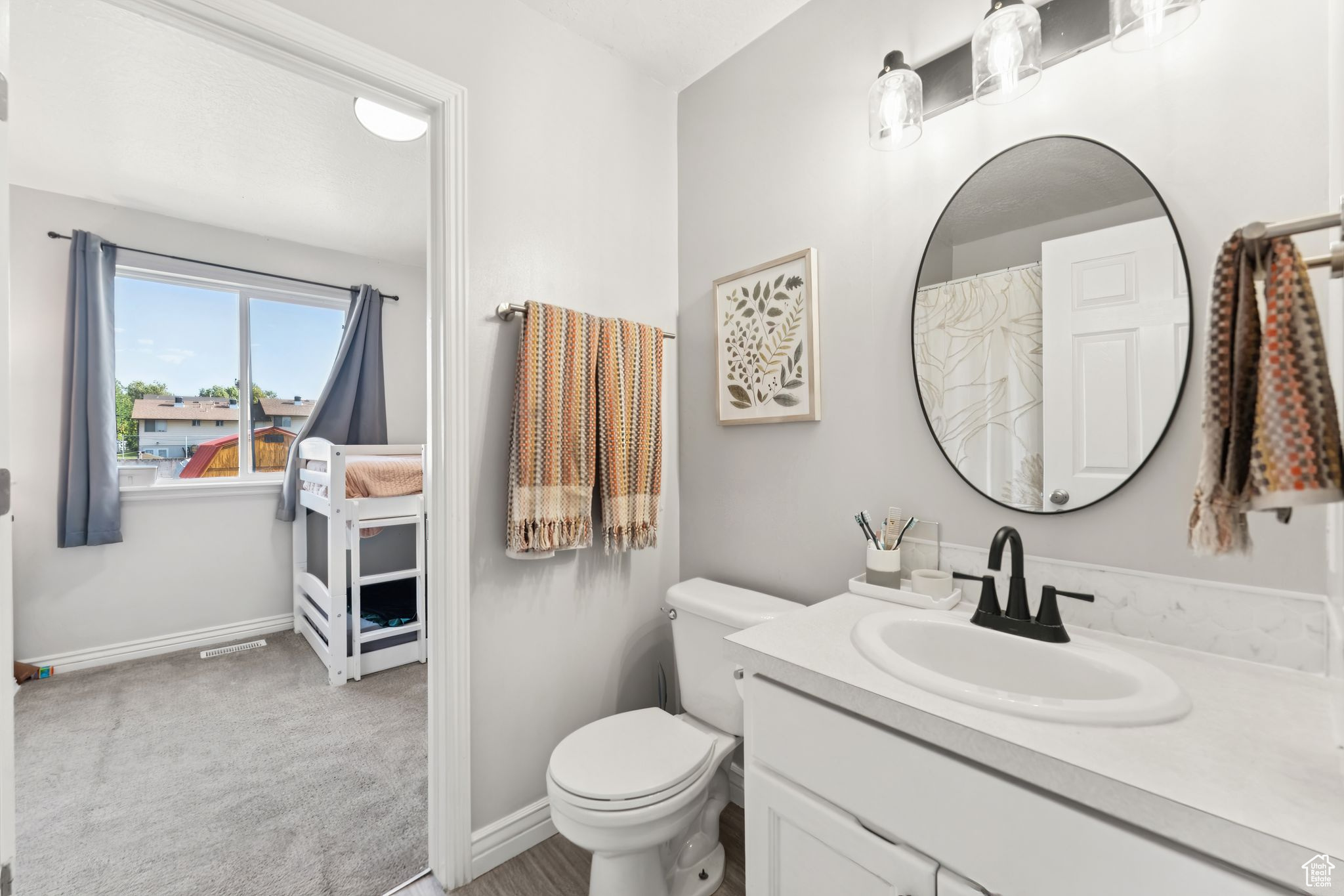 WHISPERING PINES - Residential