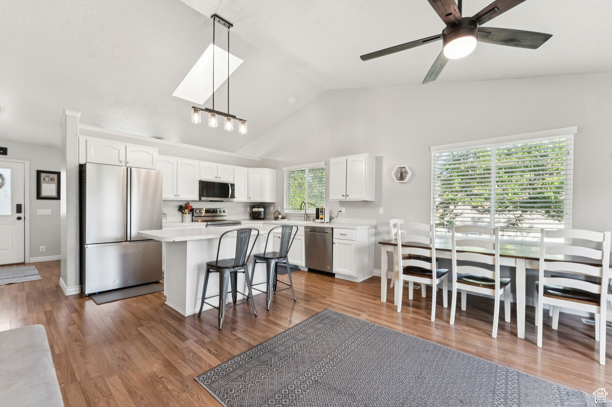 WHISPERING PINES - Residential