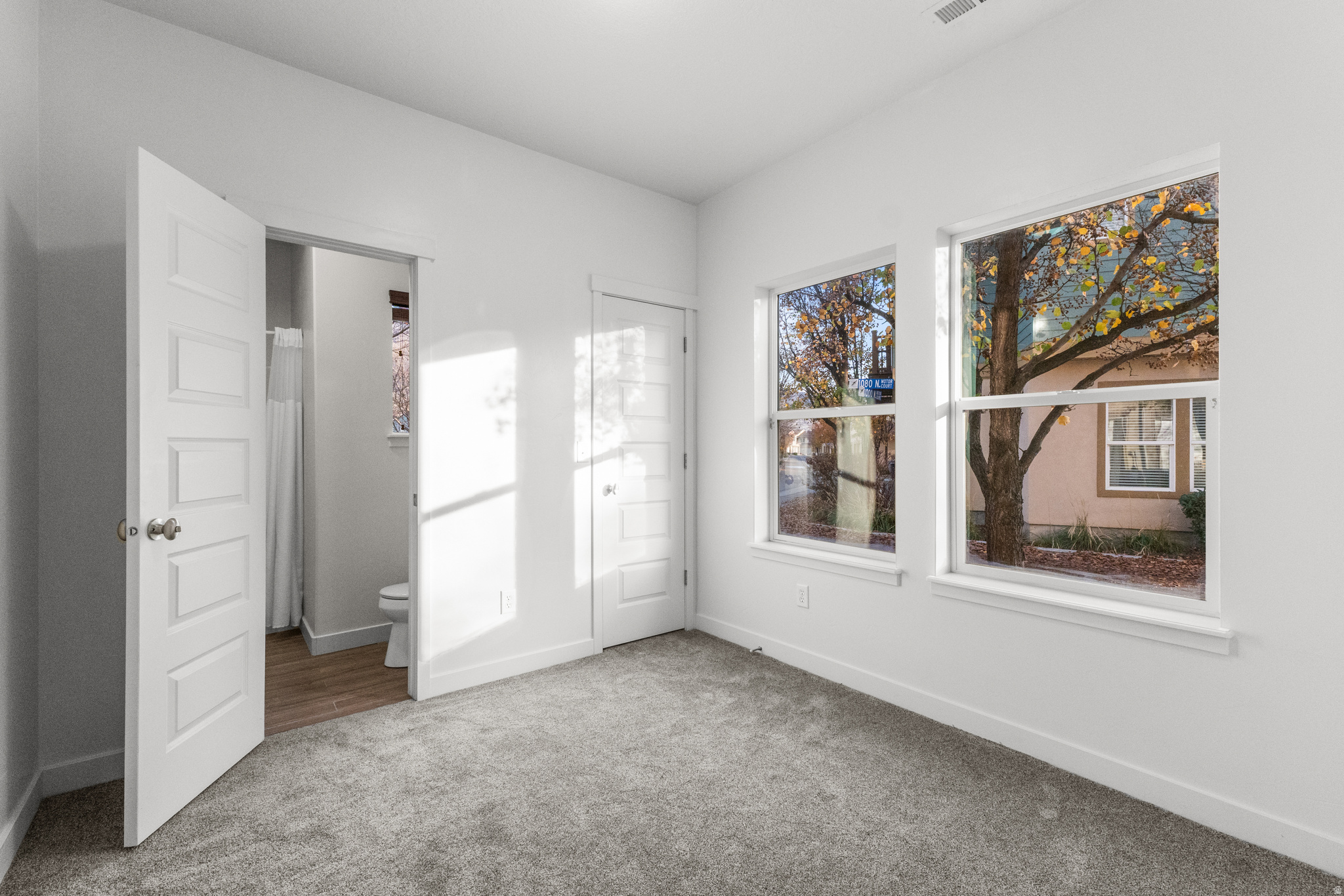 FARMINGTON CROSSING - Residential