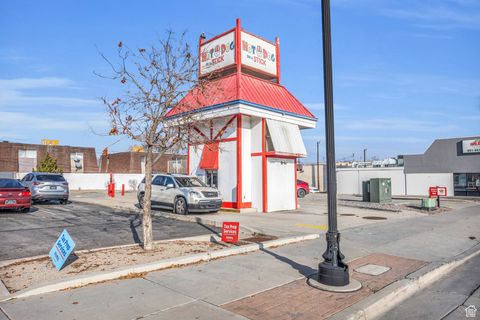Photo of 3090 W 3500 S, West Valley City, UT 84119 (MLS # 2054288)