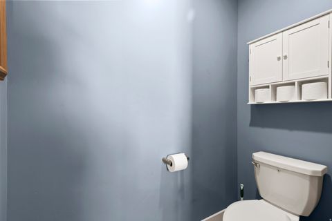 Tiny photo for 1048 N KENSINGTON HTS, Kaysville, UT 84037 (MLS # 2135147)