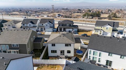 Tiny photo for 1048 N KENSINGTON HTS, Kaysville, UT 84037 (MLS # 2135147)