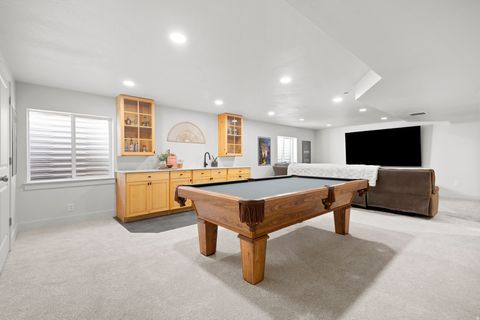 Tiny photo for 1048 N KENSINGTON HTS, Kaysville, UT 84037 (MLS # 2135147)