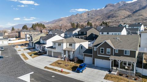 Tiny photo for 1048 N KENSINGTON HTS, Kaysville, UT 84037 (MLS # 2135147)