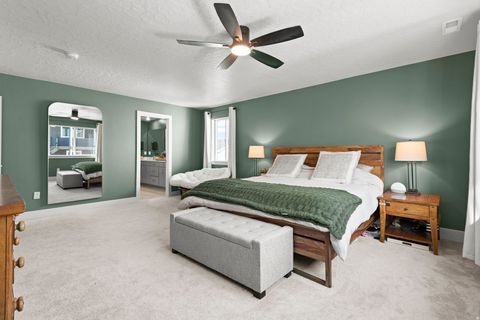 Tiny photo for 1048 N KENSINGTON HTS, Kaysville, UT 84037 (MLS # 2135147)