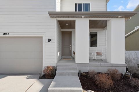 Tiny photo for 1048 N KENSINGTON HTS, Kaysville, UT 84037 (MLS # 2135147)