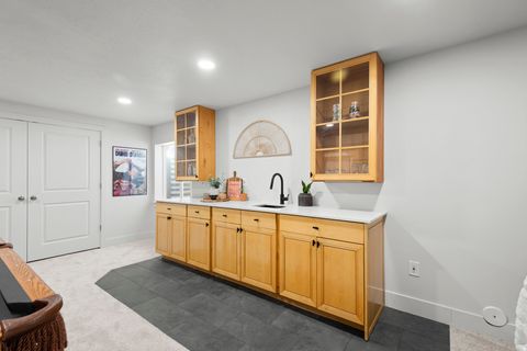 Tiny photo for 1048 N KENSINGTON HTS, Kaysville, UT 84037 (MLS # 2135147)