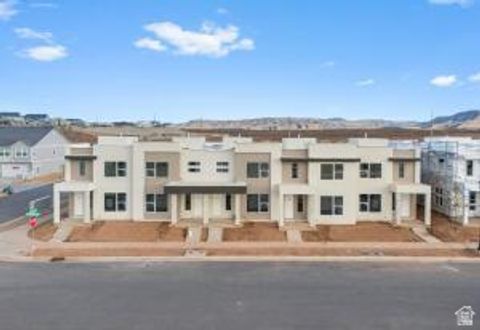 Photo of 907 W BRIGHT RIDGE LN #1430, Saint George, UT 84790 (MLS # 2158756)
