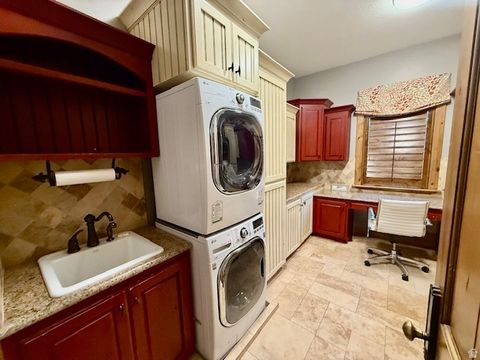 Tiny photo for 753 E SIERRA VIEW VW S, Mapleton, UT 84664 (MLS # 2145592)