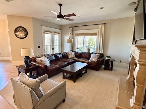 Tiny photo for 753 E SIERRA VIEW VW S, Mapleton, UT 84664 (MLS # 2145592)