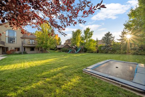 Tiny photo for 753 E SIERRA VIEW VW S, Mapleton, UT 84664 (MLS # 2145592)