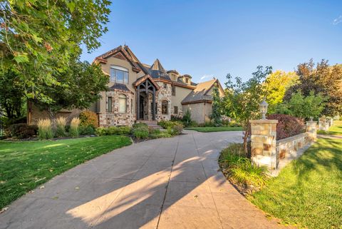 Tiny photo for 753 E SIERRA VIEW VW S, Mapleton, UT 84664 (MLS # 2145592)