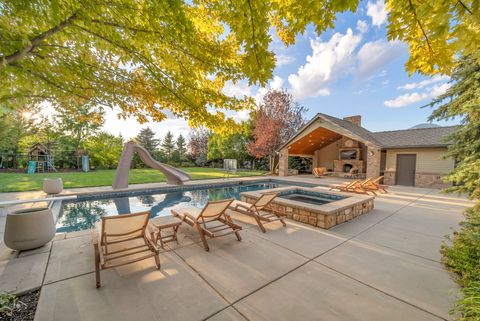 Tiny photo for 753 E SIERRA VIEW VW S, Mapleton, UT 84664 (MLS # 2145592)