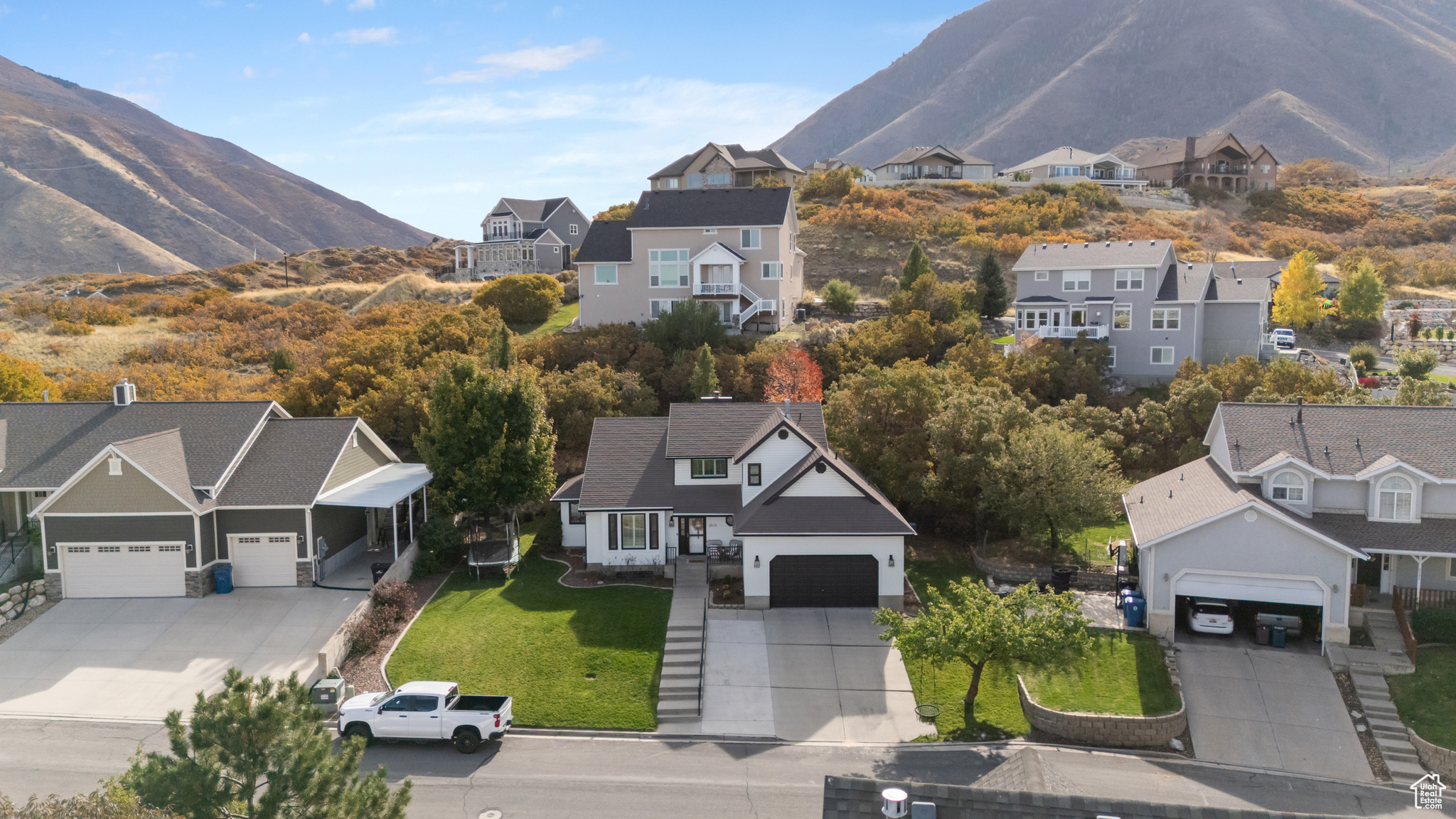 OAKRDIGE COVE - Residential