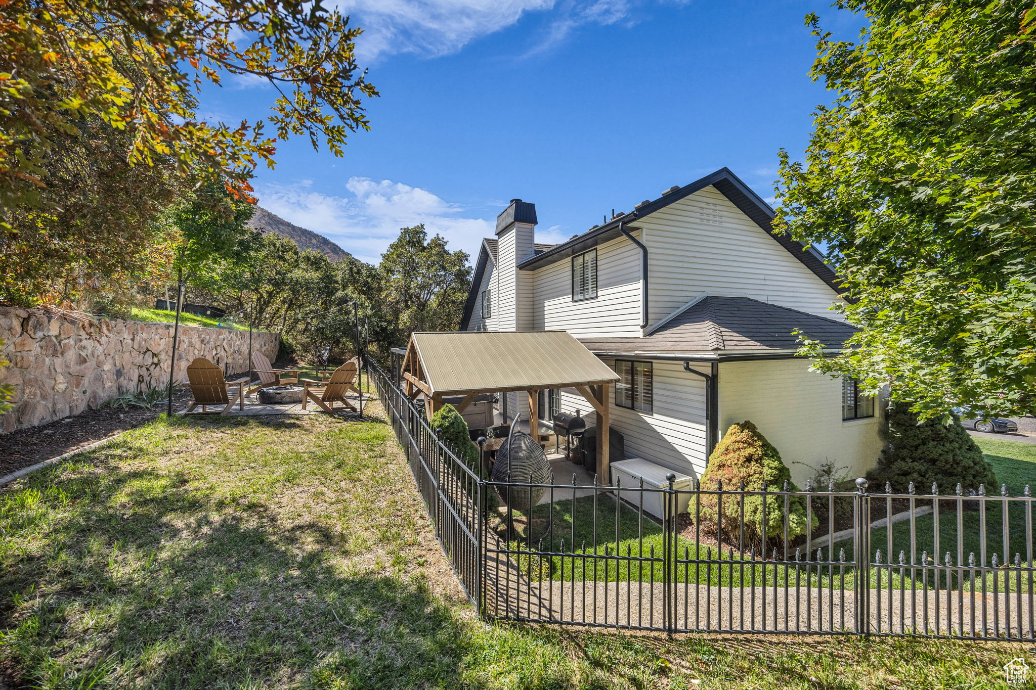 OAKRDIGE COVE - Residential