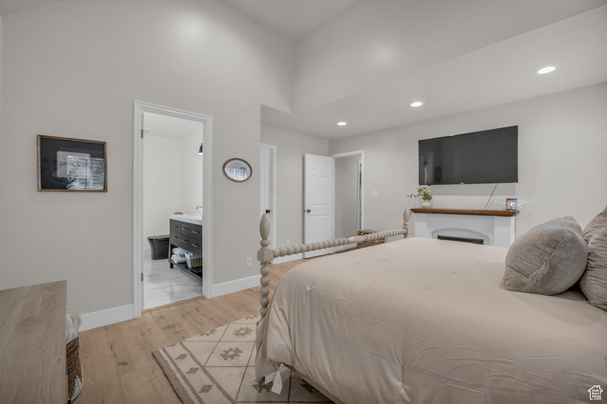 OAKRDIGE COVE - Residential