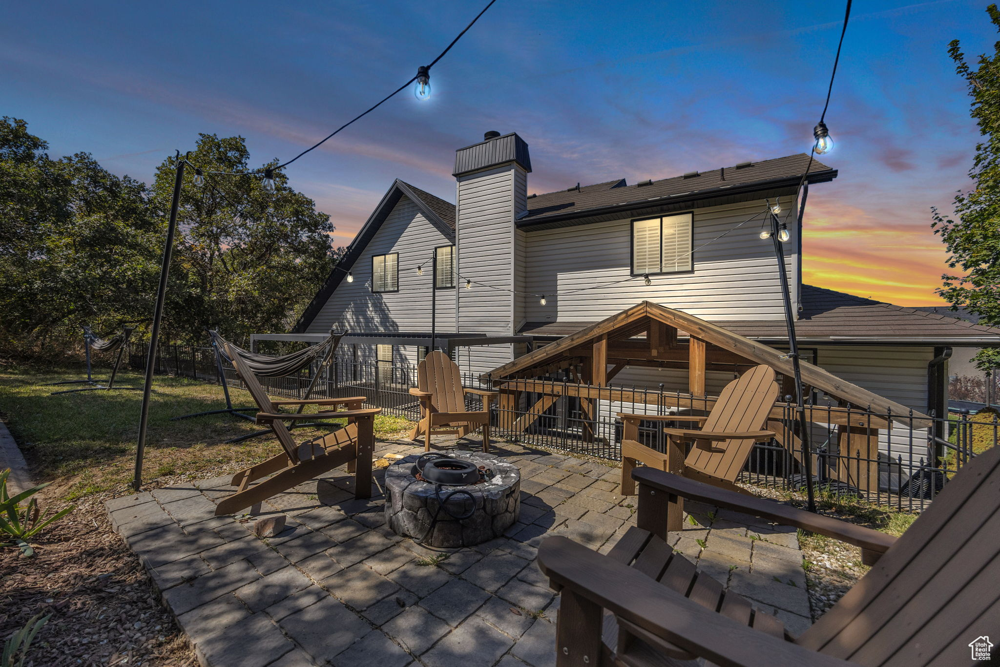 OAKRDIGE COVE - Residential