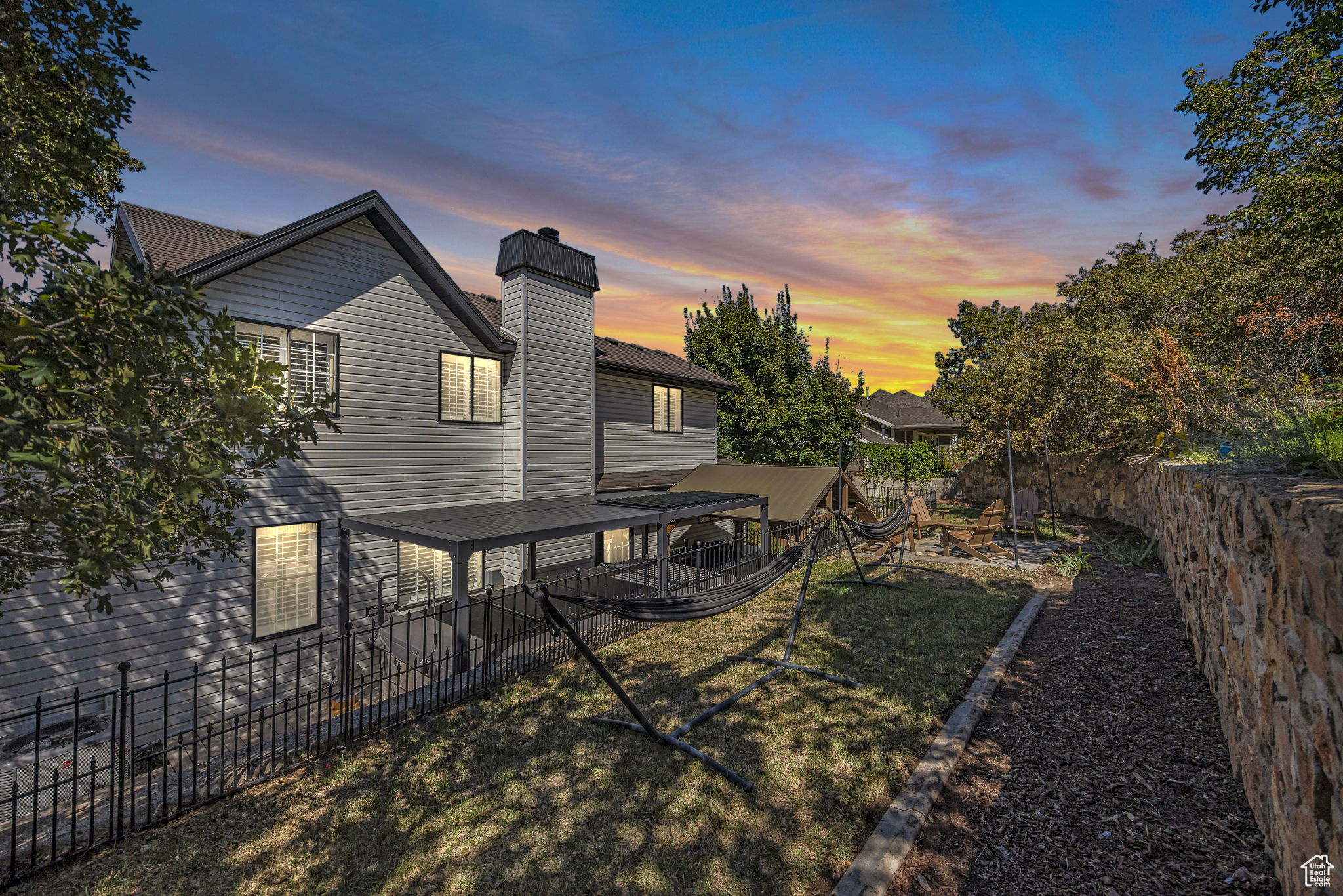 OAKRDIGE COVE - Residential