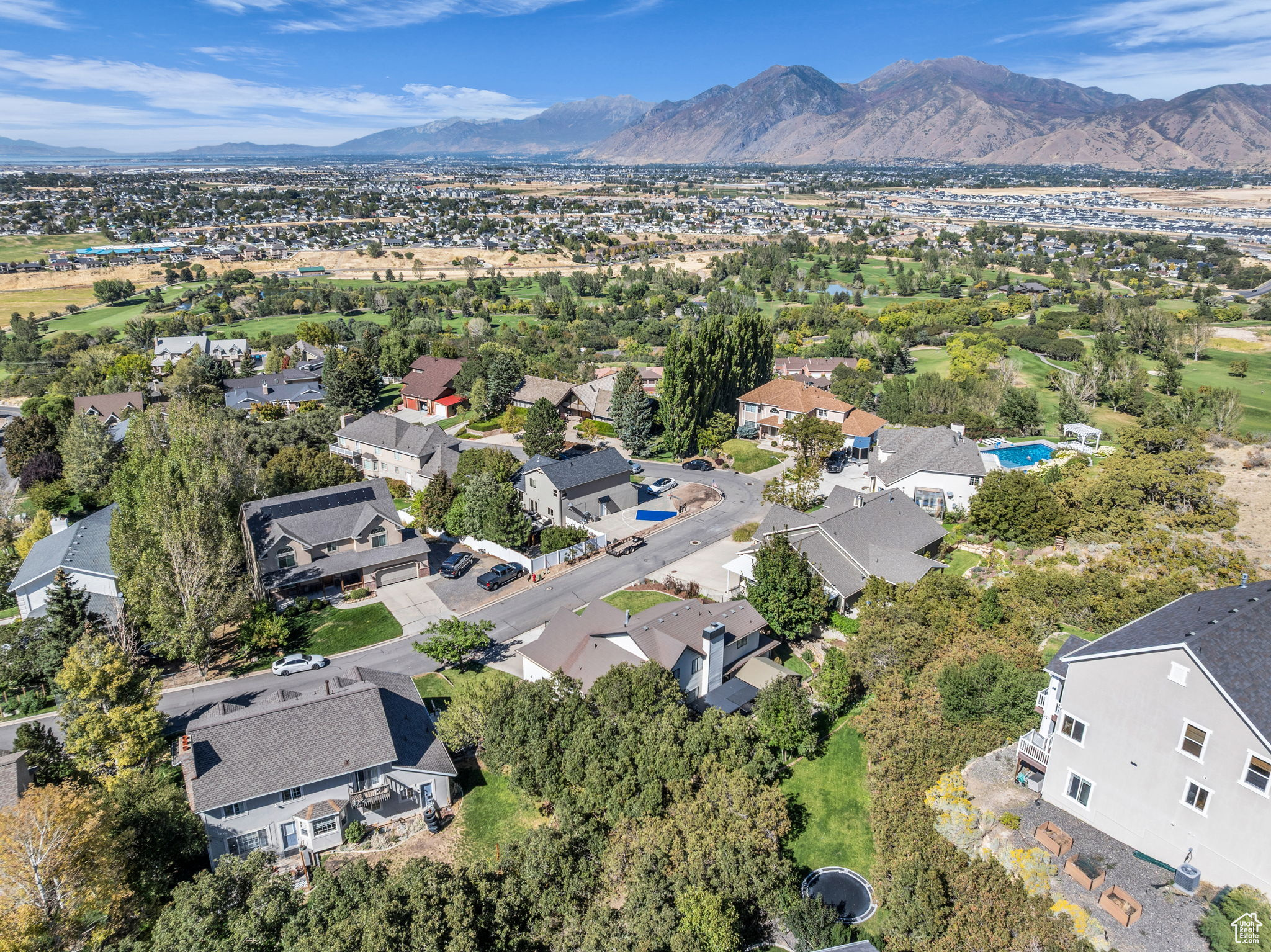 OAKRDIGE COVE - Residential