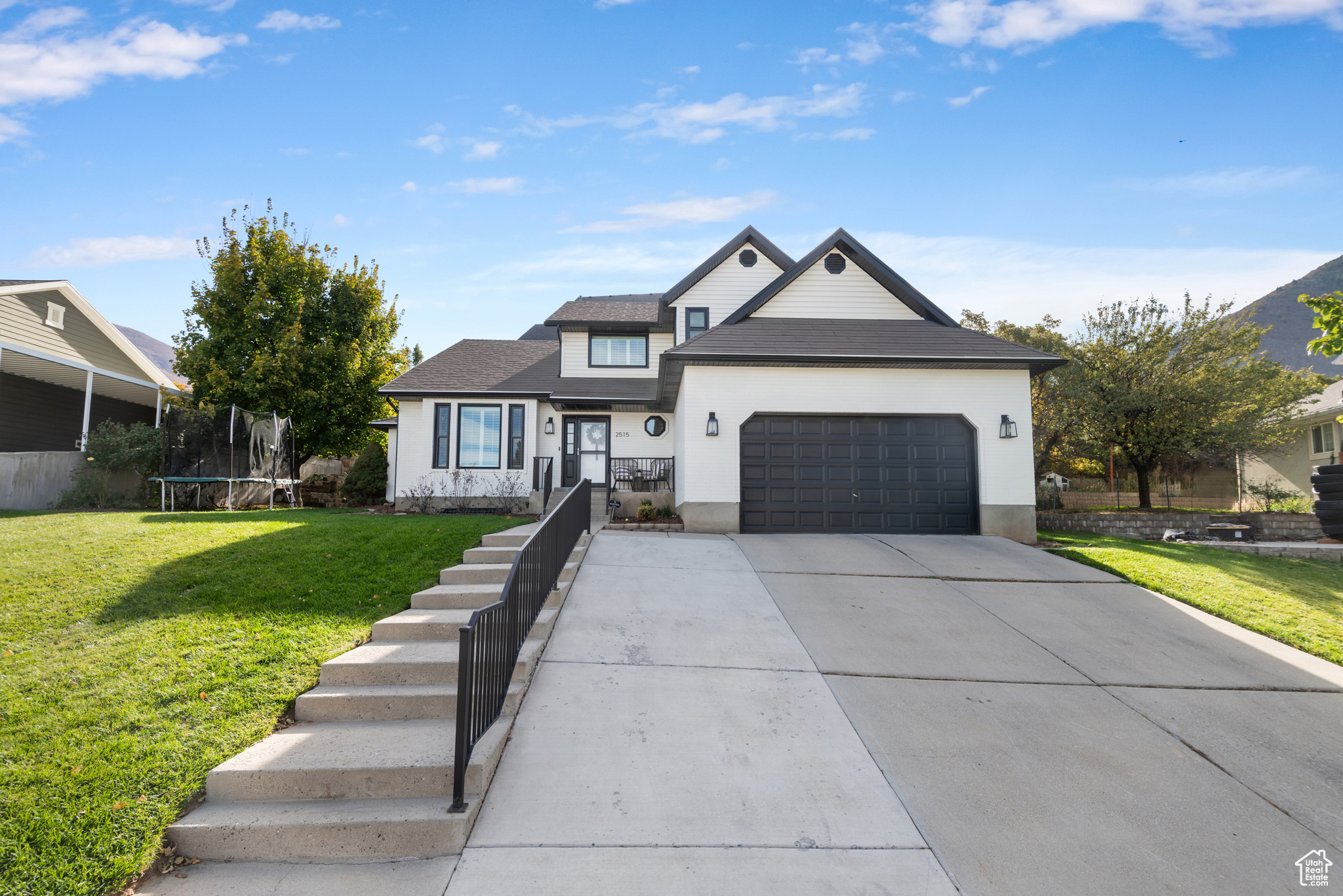 OAKRDIGE COVE - Residential