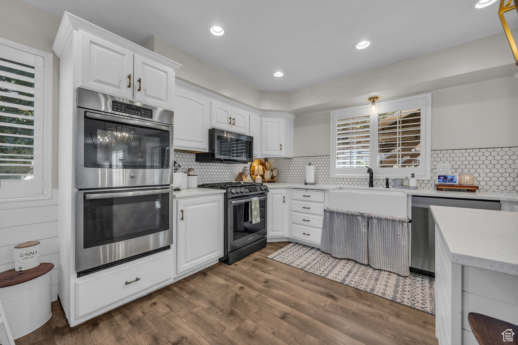 OAKRDIGE COVE - Residential