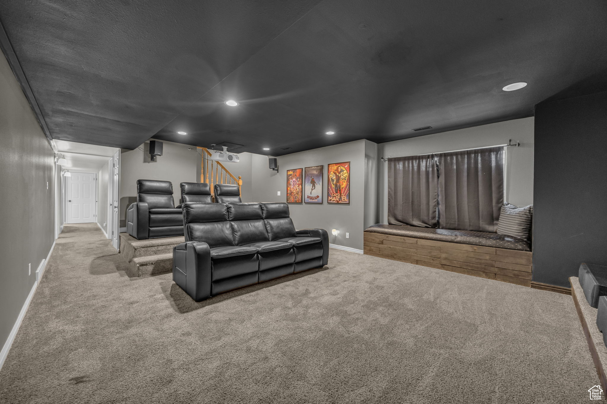 OAKRDIGE COVE - Residential