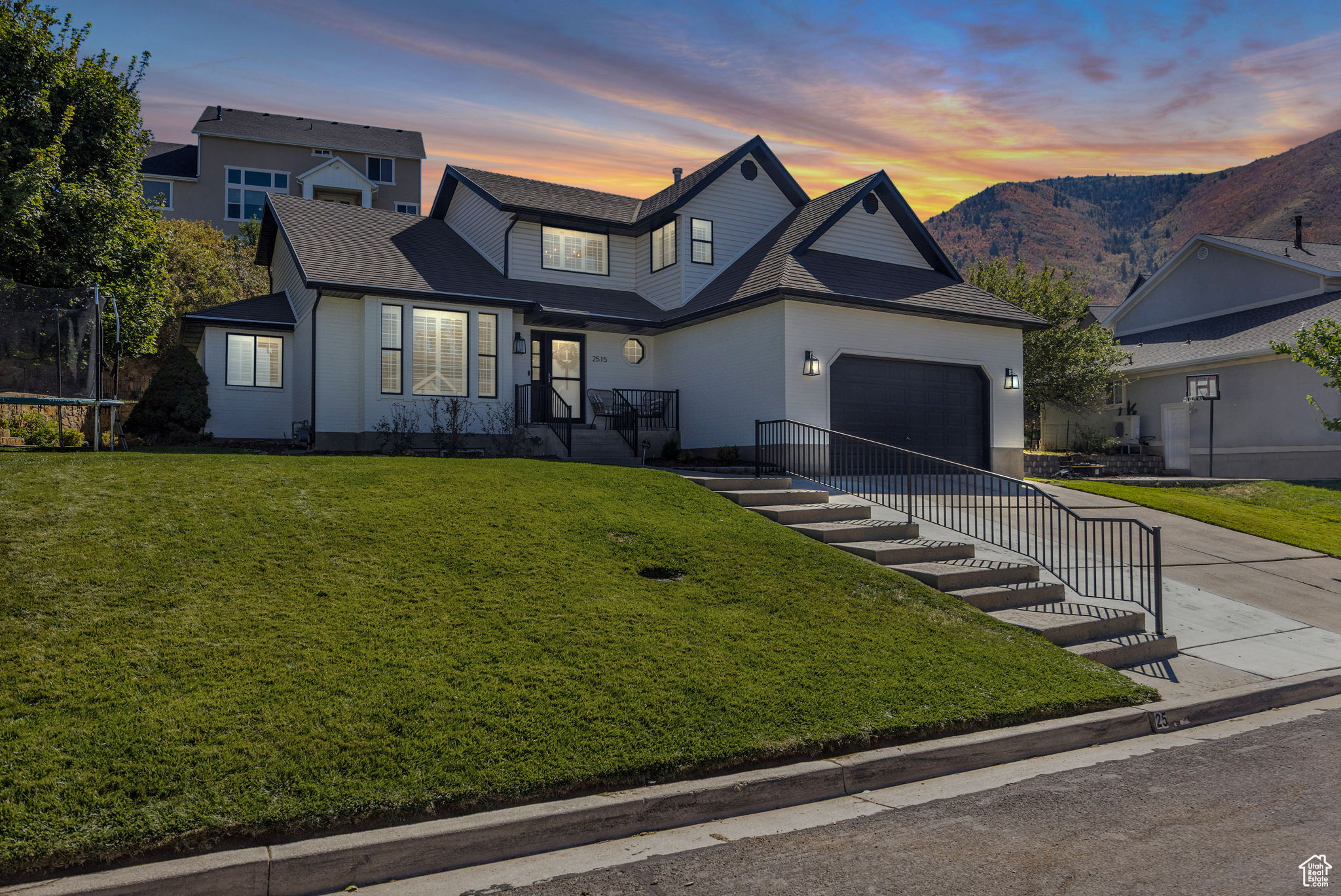 OAKRDIGE COVE - Residential