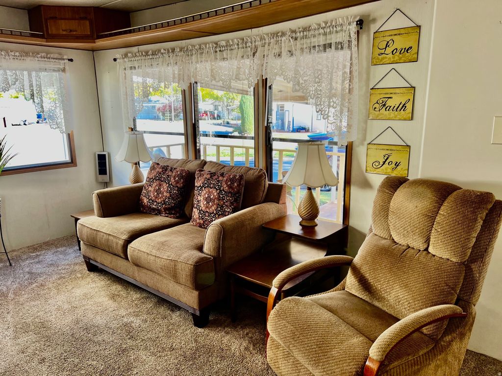 Photo of 1160 E TELEGRAPH ST #20, Washington, UT 84780 (MLS # 2125194)