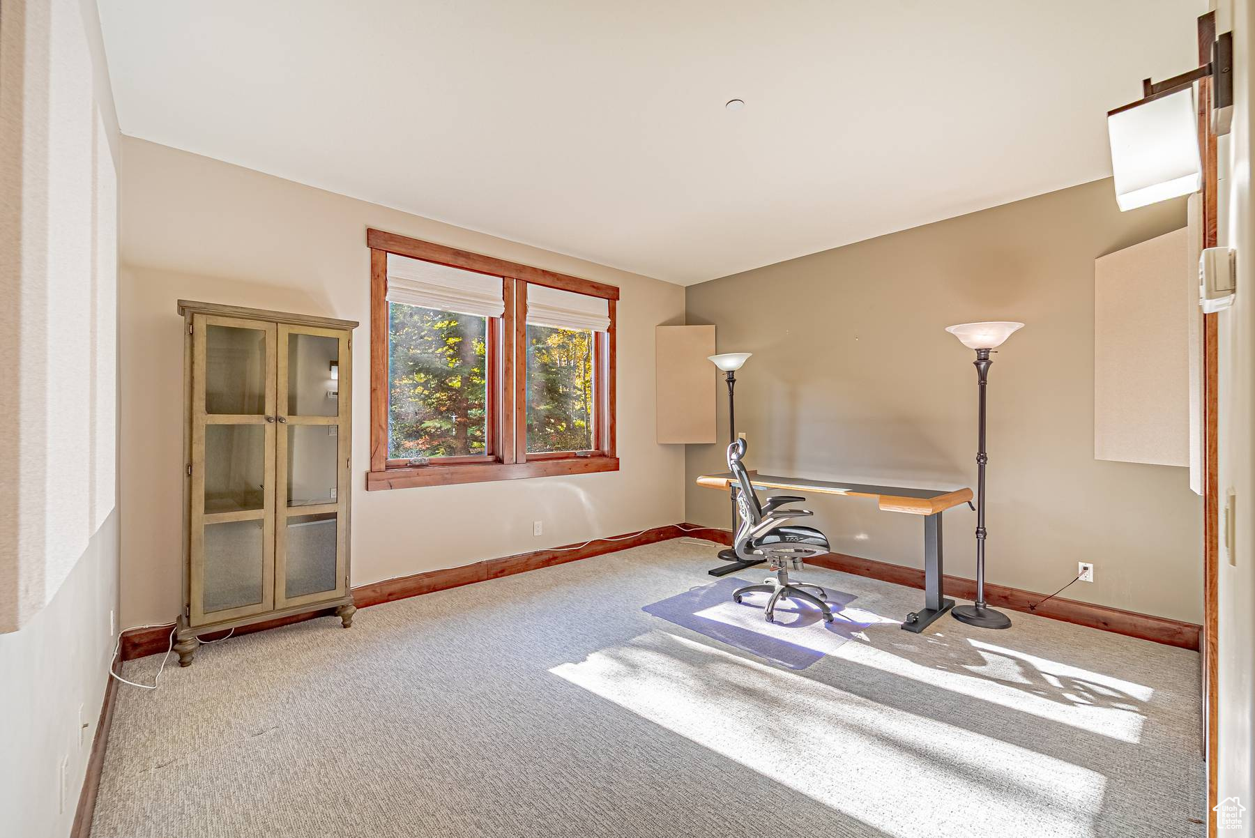 ROYAL OAKS - Residential