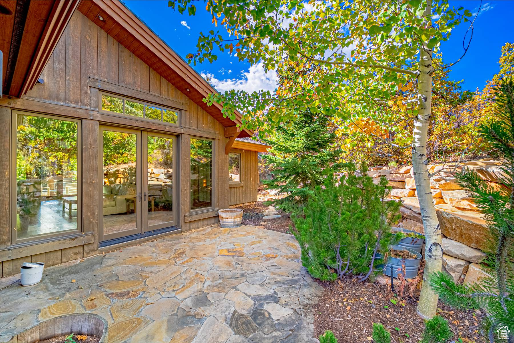 ROYAL OAKS - Residential