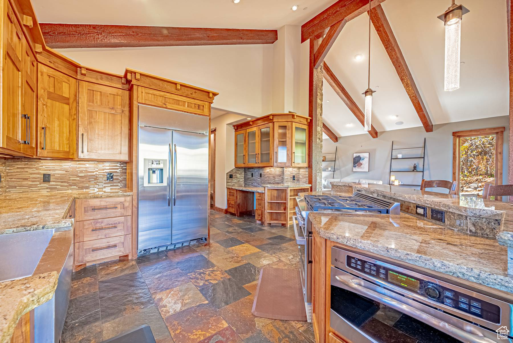 ROYAL OAKS - Residential