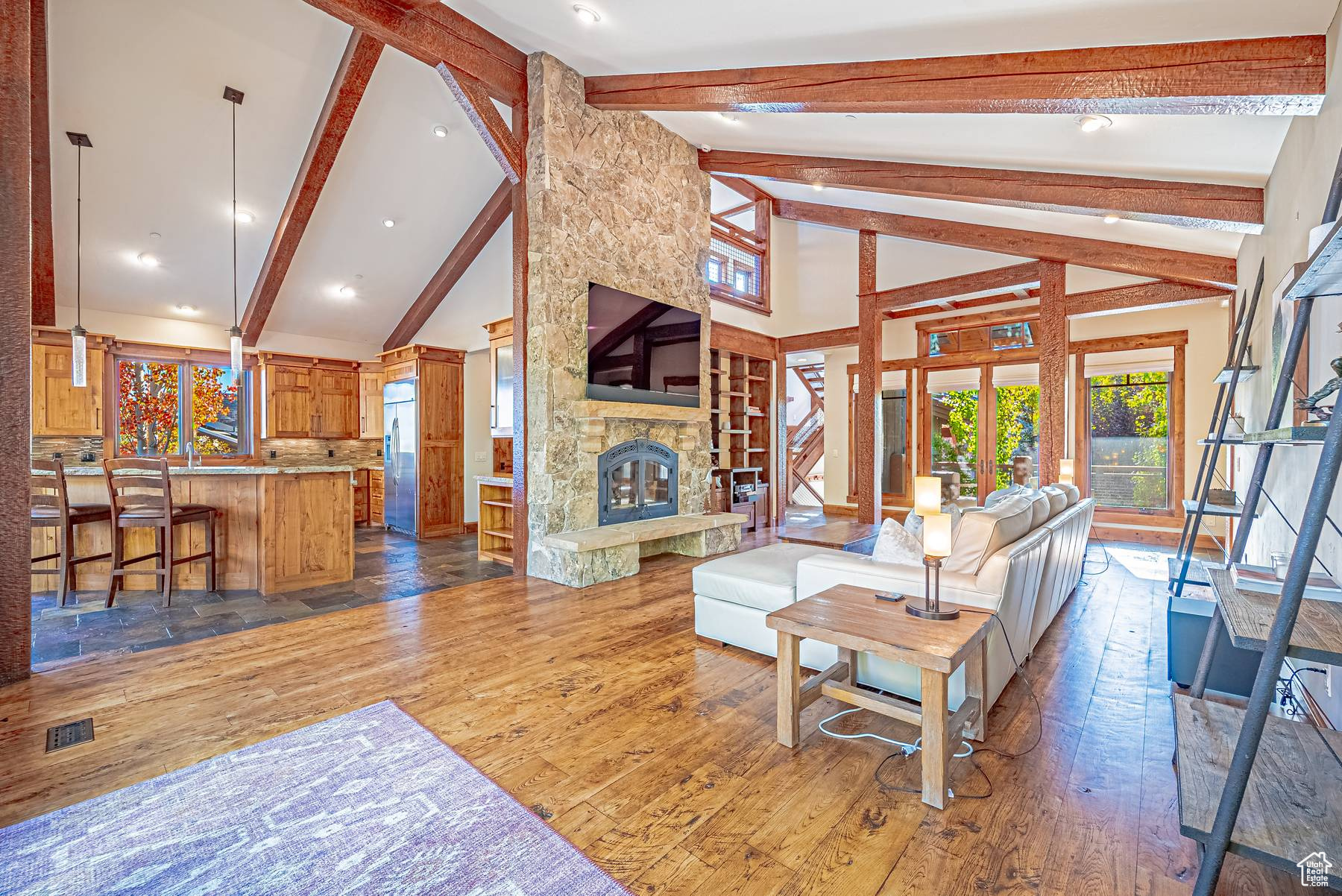 ROYAL OAKS - Residential