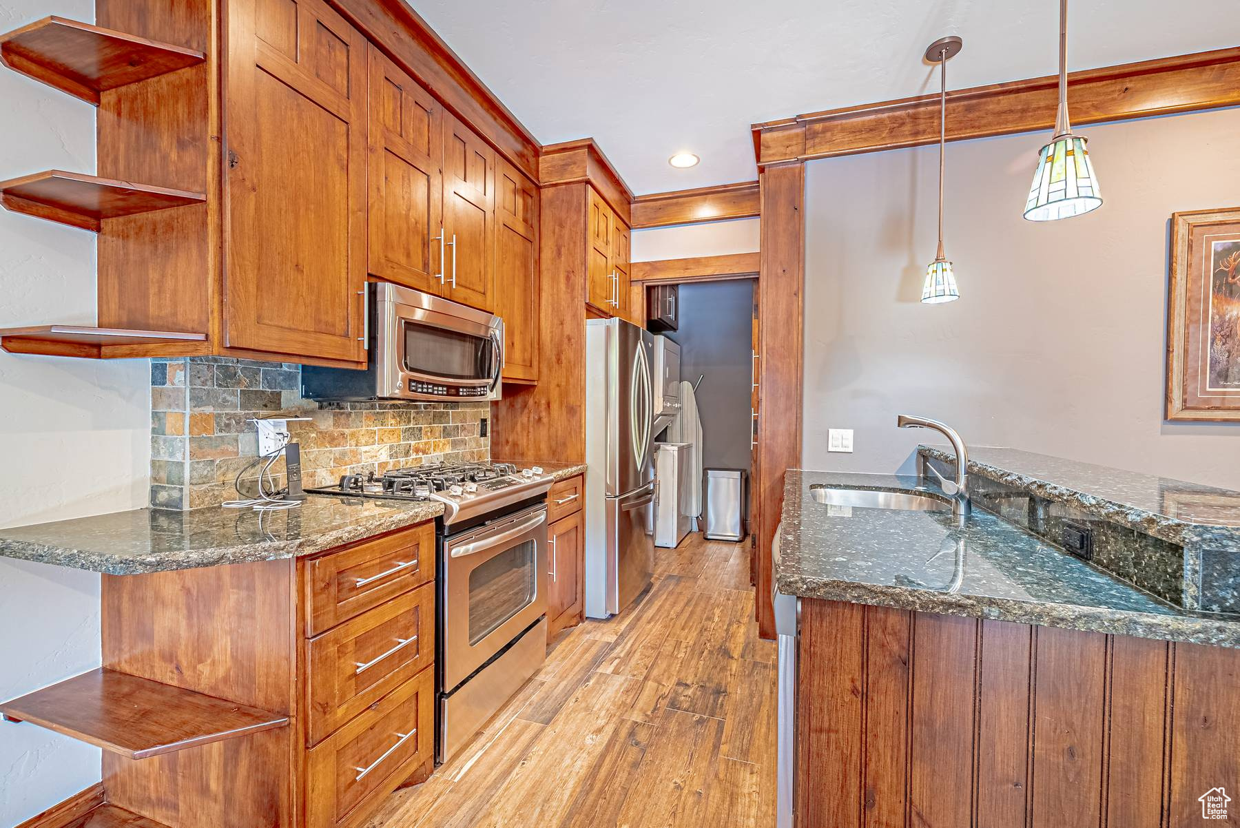 ROYAL OAKS - Residential