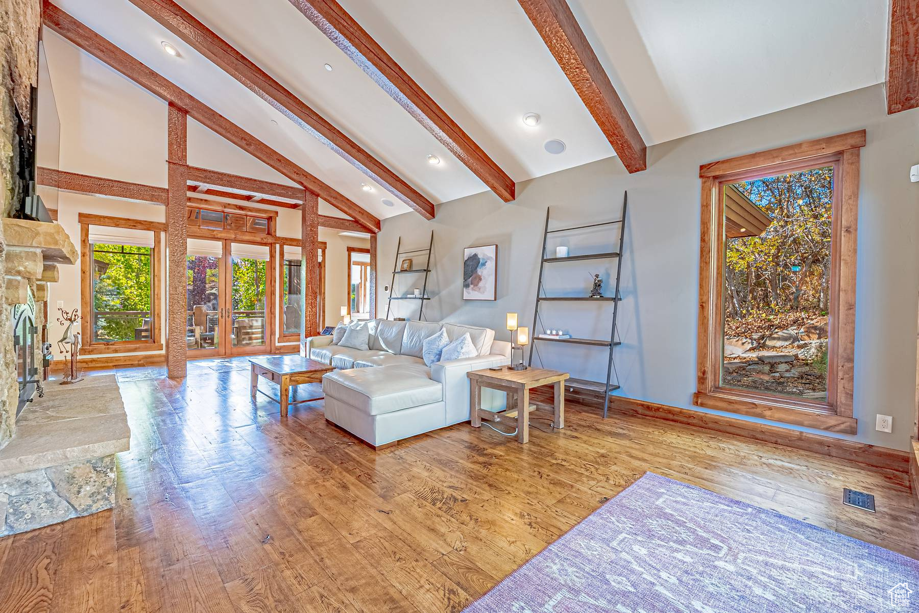 ROYAL OAKS - Residential