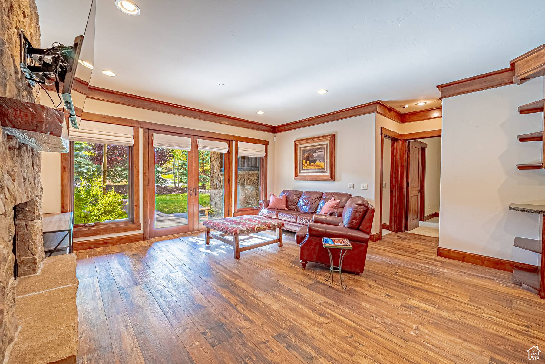 ROYAL OAKS - Residential