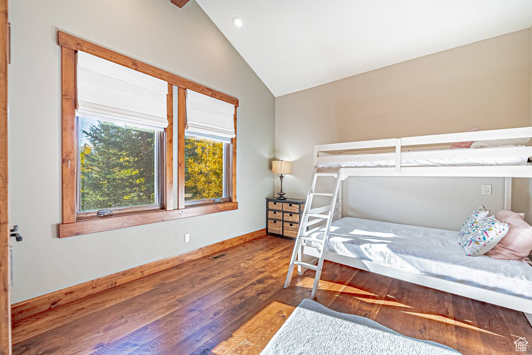 ROYAL OAKS - Residential