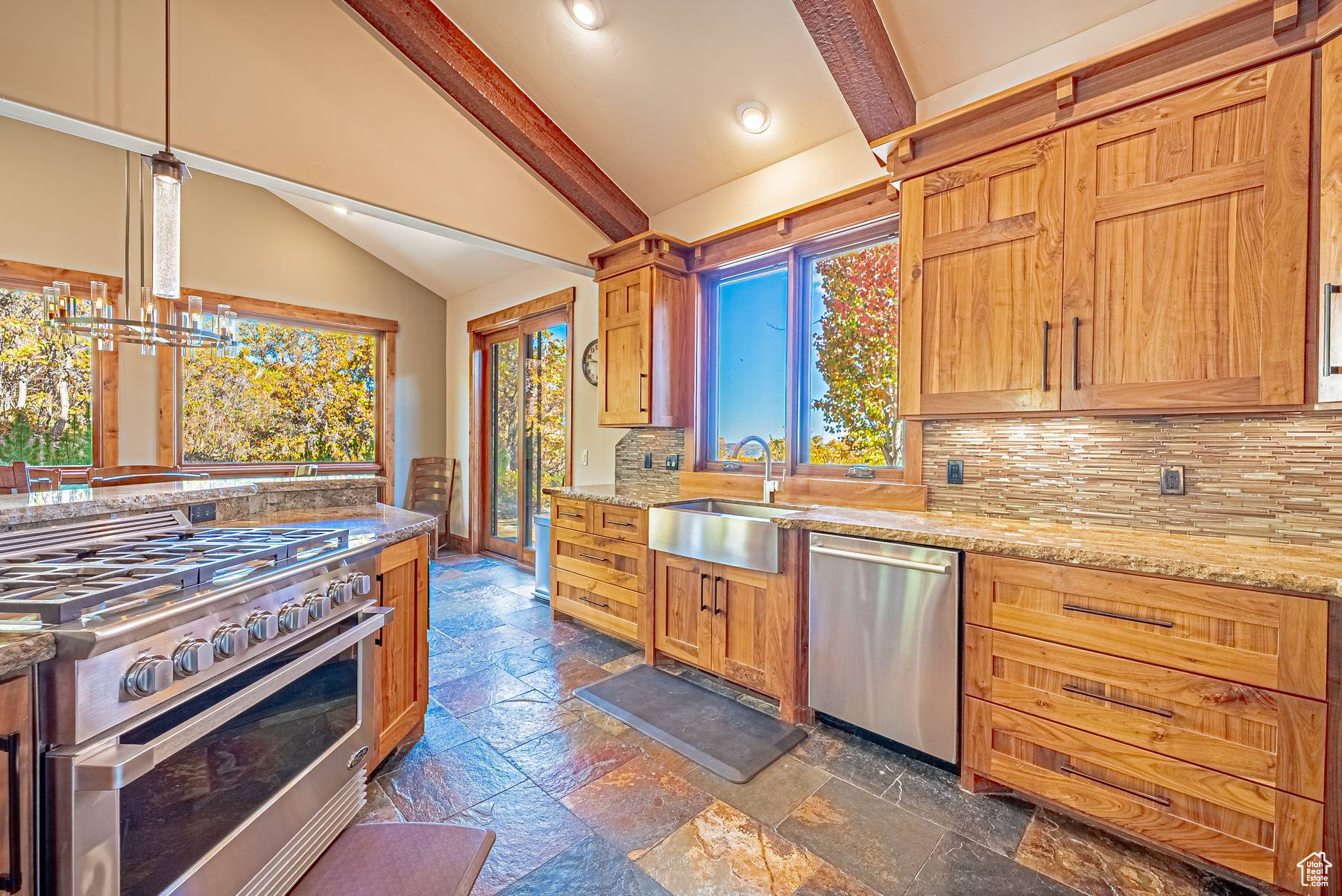 ROYAL OAKS - Residential