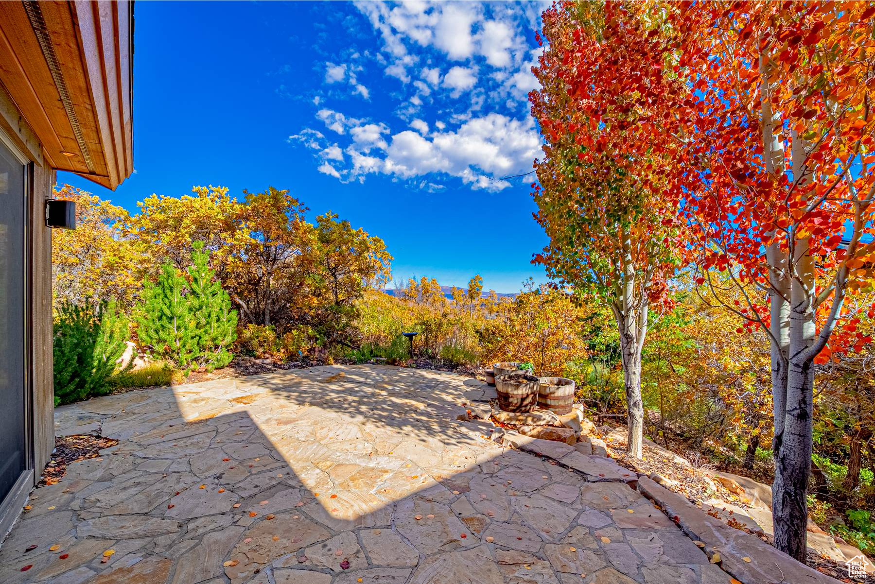 ROYAL OAKS - Residential