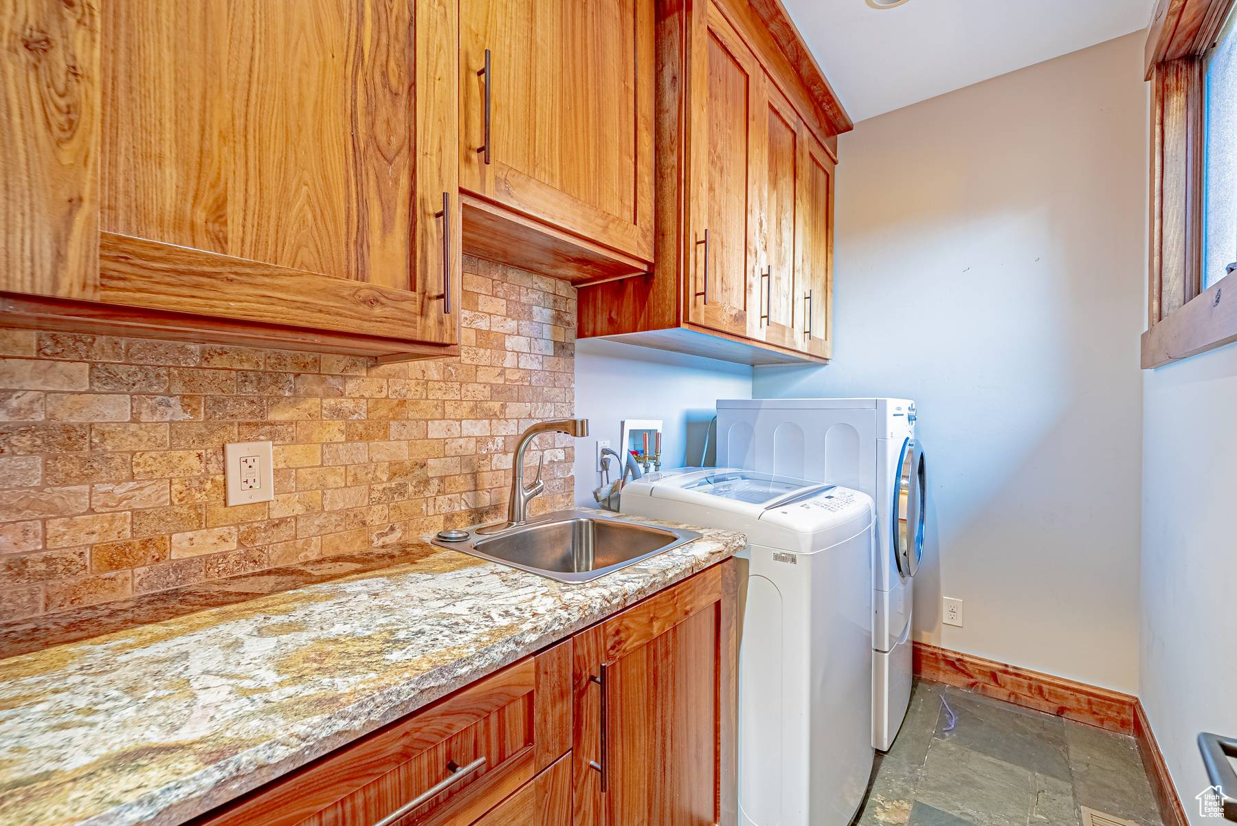 ROYAL OAKS - Residential