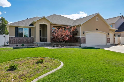 Tiny photo for 1317 W 2340 N, Clinton, UT 84015 (MLS # 2179625)