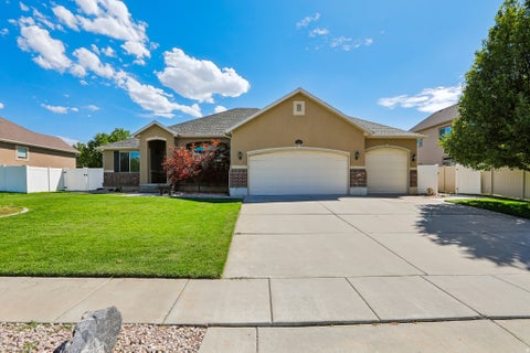 Tiny photo for 1317 W 2340 N, Clinton, UT 84015 (MLS # 2179625)